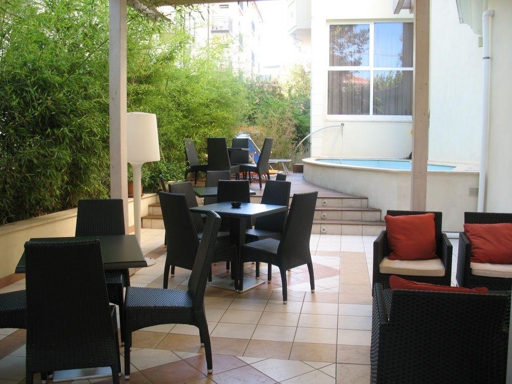 Hotel Orly Cesenatico Exteriör bild
