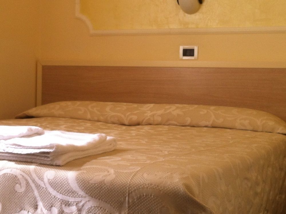 Hotel Orly Cesenatico Exteriör bild