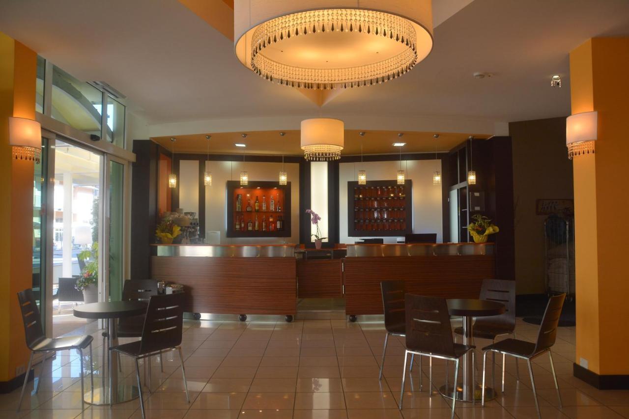 Hotel Orly Cesenatico Exteriör bild